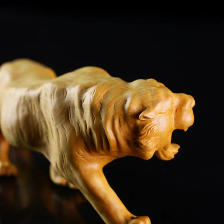 JIA-GUI LUO Boxwood Carving Tiger Decoration, Small Sculpture Model, Craft Gift, Home Office Decoration, A041