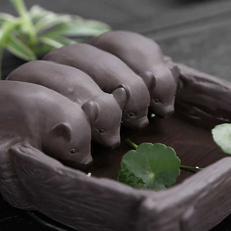 JIA-GUI LUO-Piglet Purple Clay Tea Pet, Home Decor, Decoration, N018