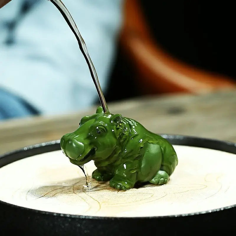 JIA GUI LUO Purple Clay Tea Pets, Hippo Style Ornament, Yixing Purple Clay Tea Set, Feng Shui Decoration, Lucky N009