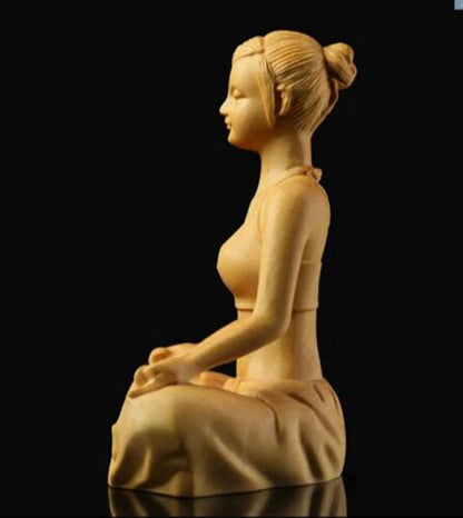 JP091 - 10.5 CM High Carved Boxwood Carving Figurine - Beautiful Girl