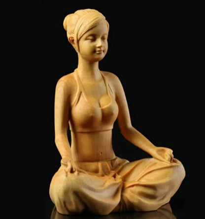 JP091 - 10.5 CM High Carved Boxwood Carving Figurine - Beautiful Girl