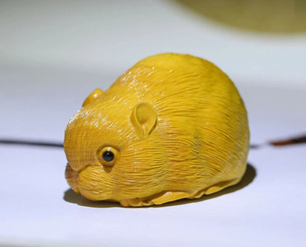 JP157 - 2" Hand Carved Boxwood Carving Netsuke Home Decor  : Lovely Mouse