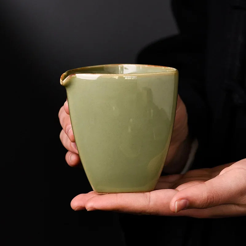 Japanese Antique Ceramic Fair Cup Green Bamboo Glazed Tea Bowl Creative Tea Dispenser High Quality Tea Set Accessories Crafts