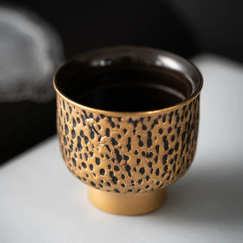 Japanese Handmade Kung Fu Tea Set Integrated Gold Color Ceramic Hammer Cup Creative Gilt Household Single Cups Teaware Kitchen