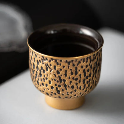 Japanese Handmade Kung Fu Tea Set Integrated Gold Color Ceramic Hammer Cup Creative Gilt Household Single Cups Teaware Kitchen