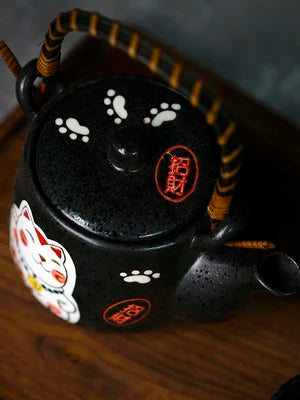 Japanese Style And Wind Ceramic Cute Lucky Cat Tea Set Cartoon Cat Kungfu Black Tea Teapot Set Hand-painted Stoneware Teaware