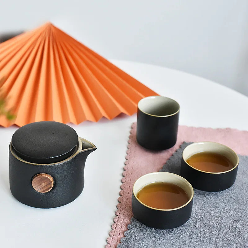 Japanese-Style Tea Set Ceramic Portable Teapot Outdoor Travel Gaiwan Kettle Office Teacups Kung Fu TeaSet Dinkware Office