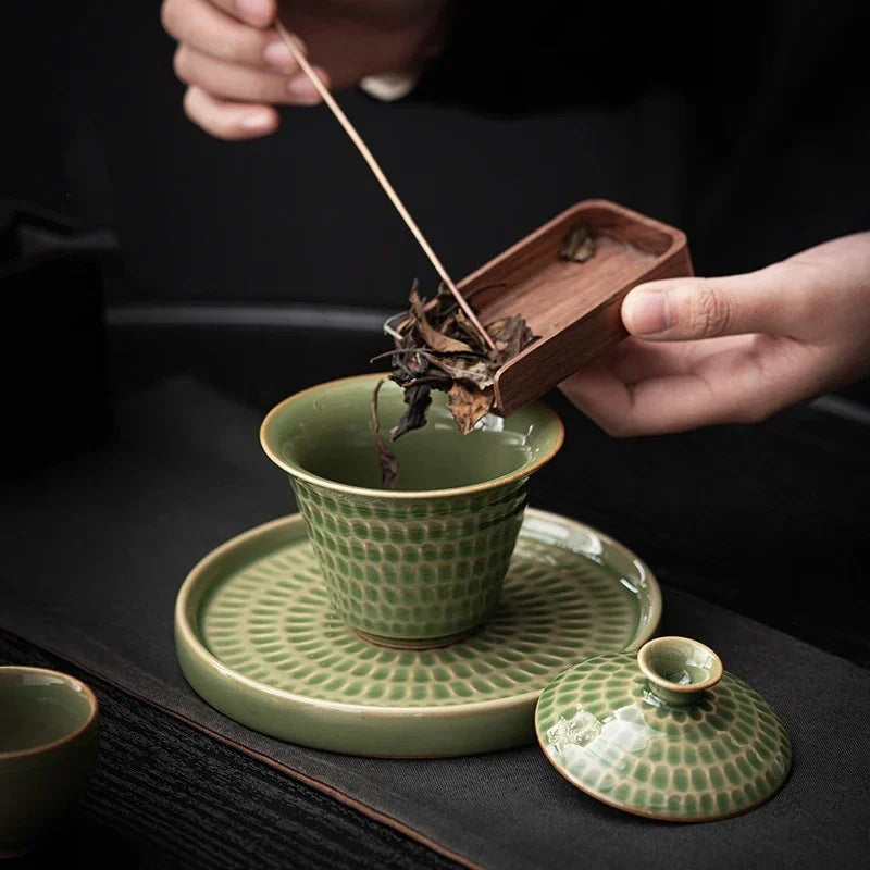 Japanese Style Uneven Green Gaiwan For Tea Porcelain Tureen Teaware Set Tea Bowl Chawan Tea Cup