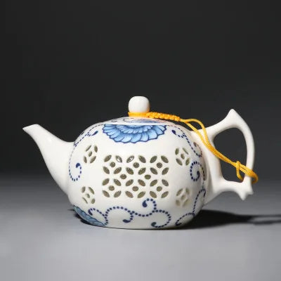 Jingdezhen Ceramic Blue And White Porcelain Teapot Kung Fu Black Tea Jin Jun Mei Linglong Tea Set Crystal Hollow Teapot Teaware