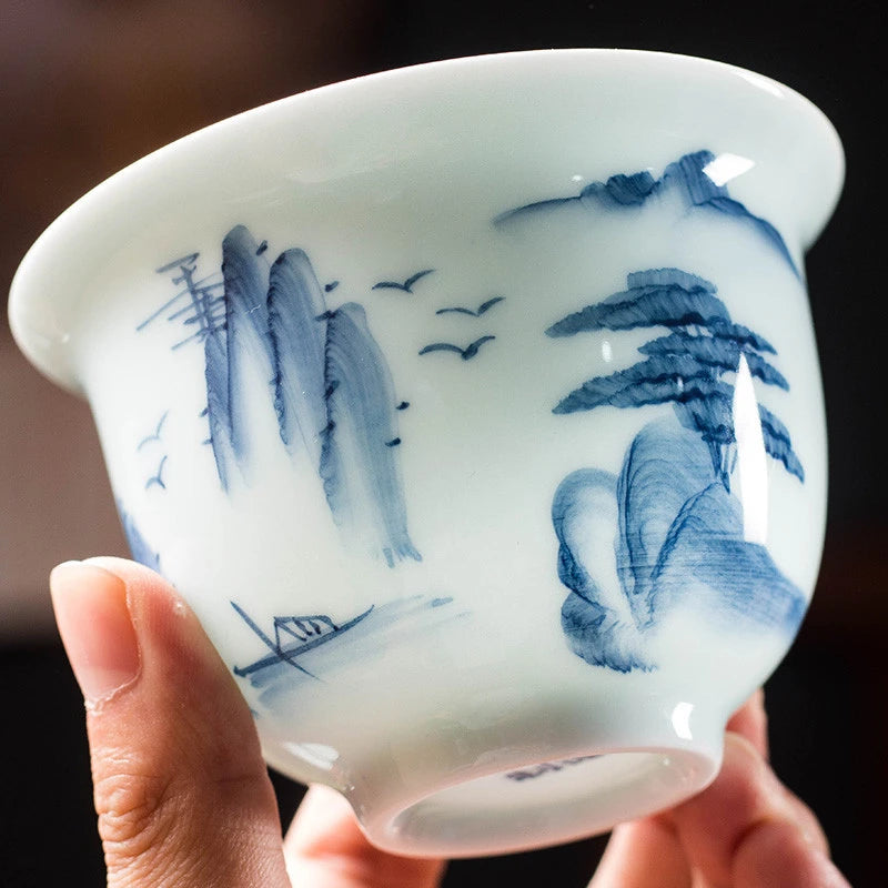 Jingdezhen Ceramic Gaiwan Chinese Blue and White Porcelain Tea Tureen Retro Handmade Tea Bowl Teacup Customized Teaware