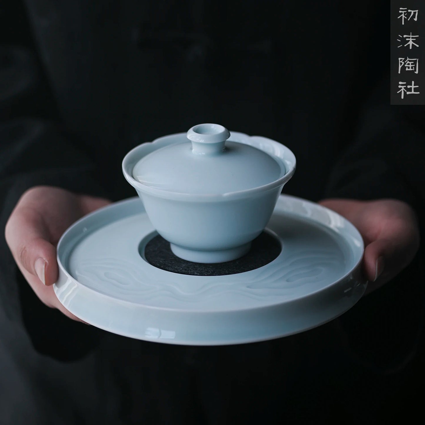 Jingdezhen Hutian kiln shadow green cover bowl tea cup teacup teapot bearing ceramic green and white glaze tea set