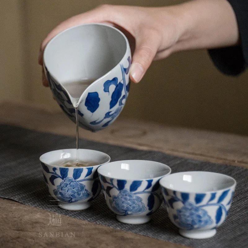 Jingdezhen National Style Retro Hand Painted Blue and White Pitcher Ceramic Tea Pitcher Tea Set Fair Cup Tea Ceremony Tea Pot
