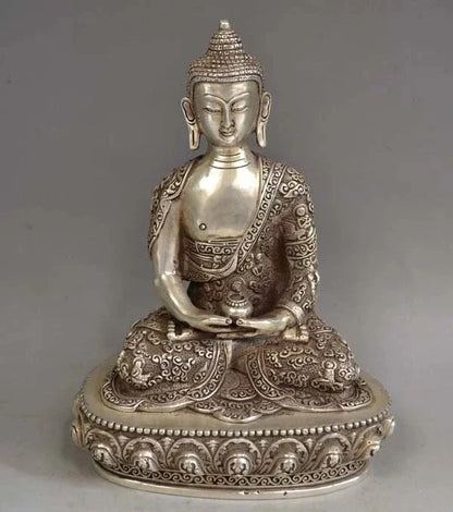 Kerajinan Logam Patung Buddha Sakyamuni Buddha Perak Tua Tiongkok Rumit