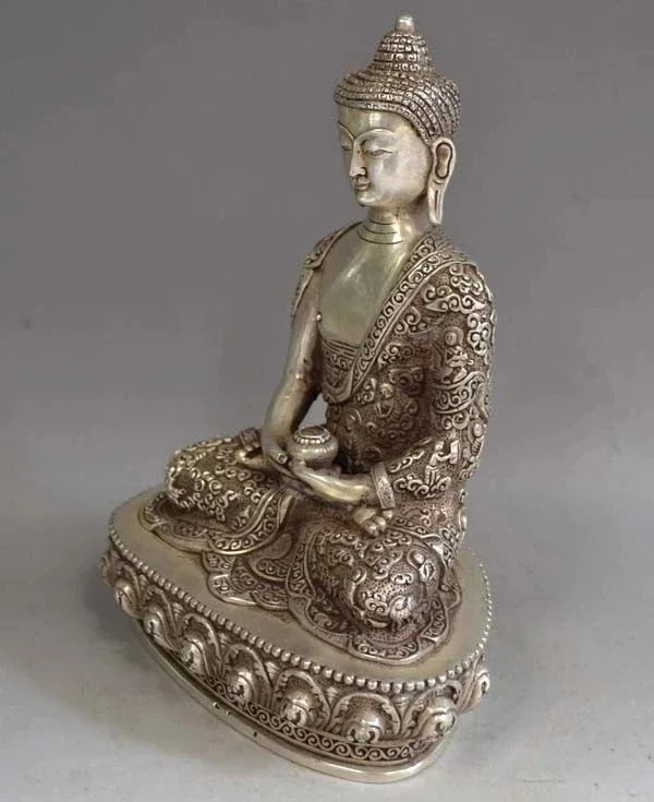 Kerajinan Logam Patung Buddha Sakyamuni Buddha Perak Tua Tiongkok Rumit