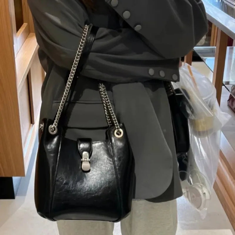 Korean Chic Designer Elegant Chains Bags Female Commuter Large Capacity Bucket Bagfemale Casual All-match Luxury Bolsos Mujer