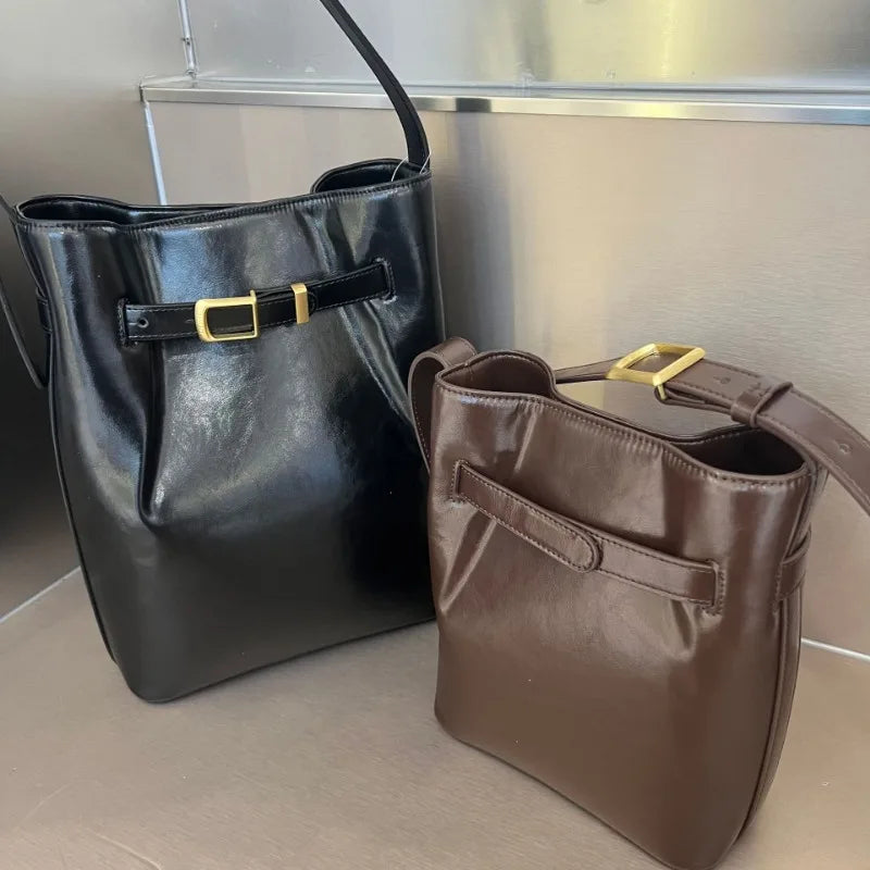 Korean Chic Designer Latch Bucket Shoulder Bag Genuine Leather Large Capacity Elegant Commuter Crossbody Handbags Luxury Bolsas