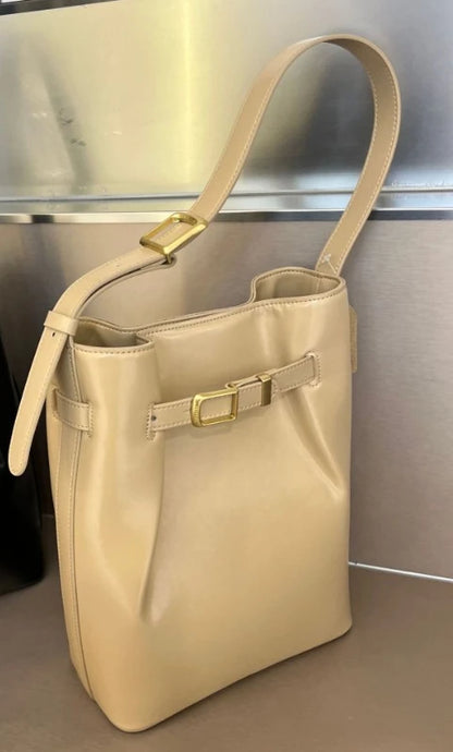 Korean Chic Designer Latch Bucket Shoulder Bag Genuine Leather Large Capacity Elegant Commuter Crossbody Handbags Luxury Bolsas