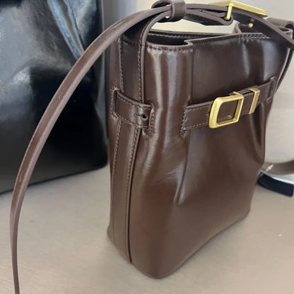 Korean Chic Designer Latch Bucket Shoulder Bag Genuine Leather Large Capacity Elegant Commuter Crossbody Handbags Luxury Bolsas