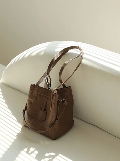 Korean Fashion Commuter Shoulder Bags Women Large Capacity Tote Bucket Bag Solid All-match Designer Luxury Handbags Purse Clutch