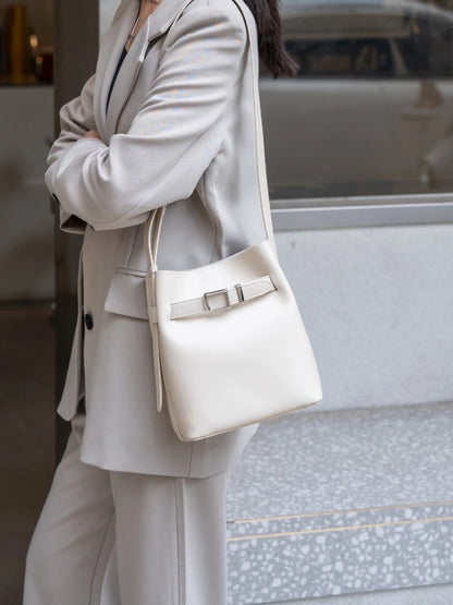 Korean Fashion Minority Designer Shoulder Bag Large Capacity Commuter Bucket Handbags Simle All-match Versatile Purses Bolsas