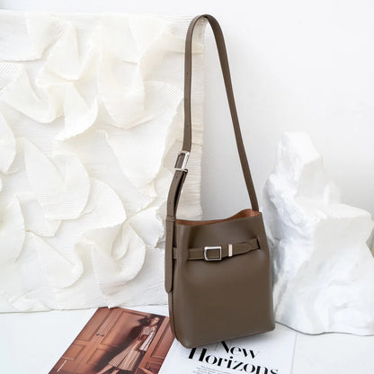 Korean Fashion Minority Designer Shoulder Bag Large Capacity Commuter Bucket Handbags Simle All-match Versatile Purses Bolsas