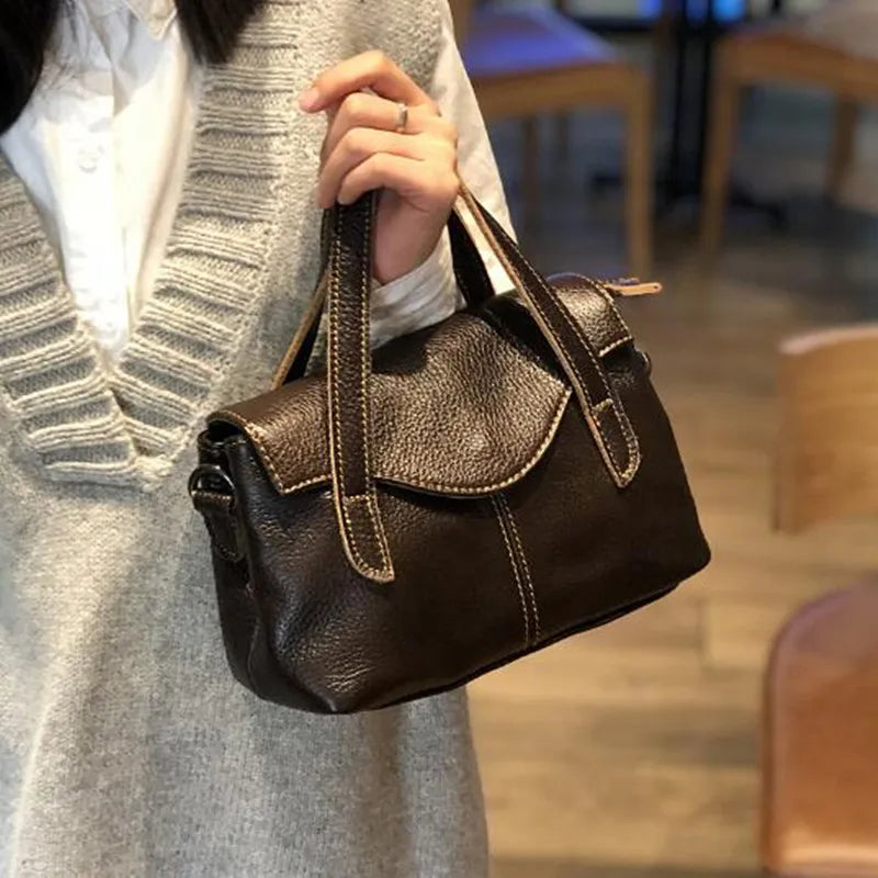 Korean version new mini  Fashion soft cowhide handbag clamshell retro single shoulder crossbody chain women's small square bag