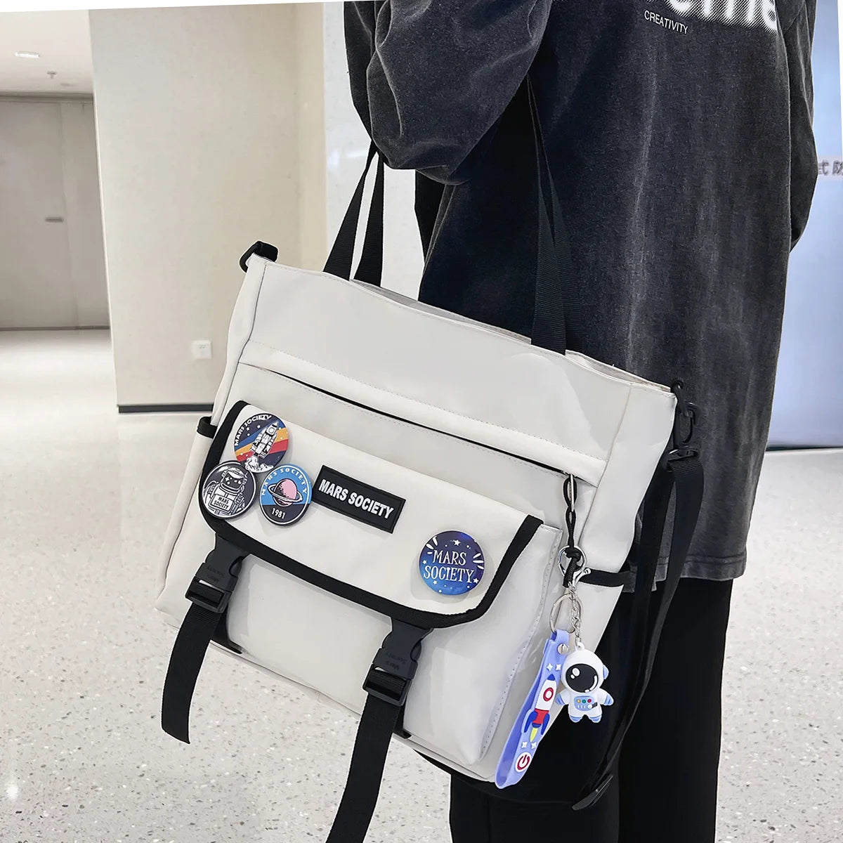 Lady Design Shoulder Bag Messenger Travel Women Fashion Men High School Girls Crossbody Bag Boy Badge High Capacity Handbag Teen