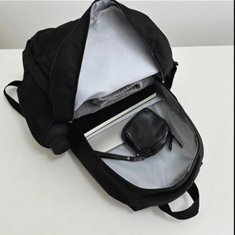 Laptop 15.6 Inch School Bag College Backpack Anti Theft Travel Daypack Large Bookbags for Teens Students Ideal for Everyday Use