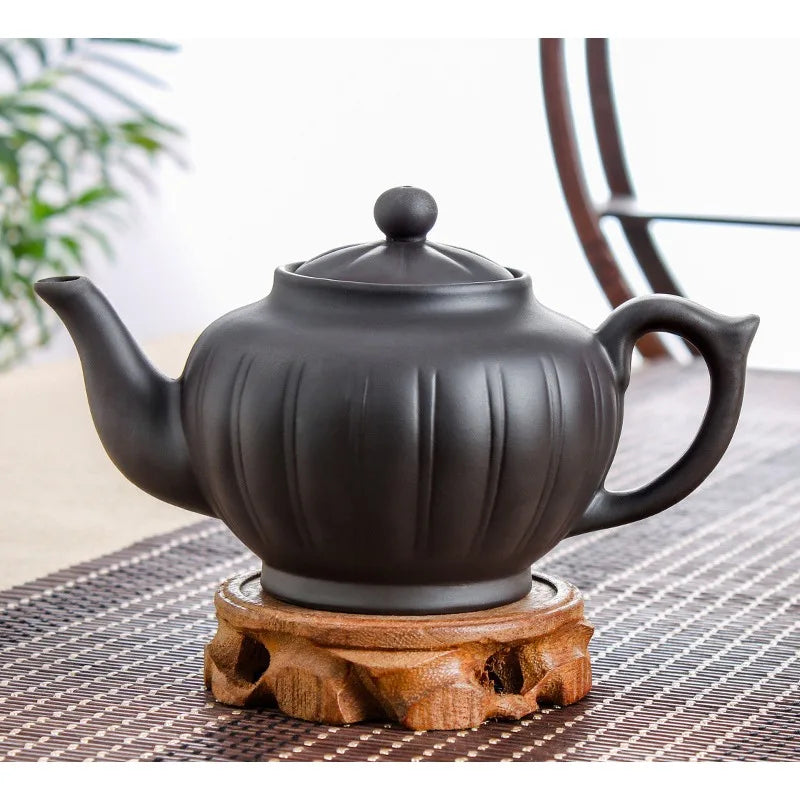 Large Capacity Purple Sand Teapot Household Kung Fu Cup Yixing Zhu Ni Plum Blossom Pot Large Tea Pot Ceramic Kettle 420ML