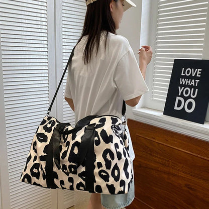 Large Capacity Travel Bag Wet and Dry Shoulder Luggage Handbag Leisure Sports Fitness Bag Leopard Print Women's Travel Backpack