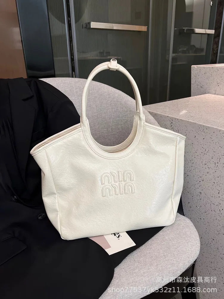 Large capacity tote cabbage basket bag women's high-end leather handbag commuting single shoulder crossbody bag