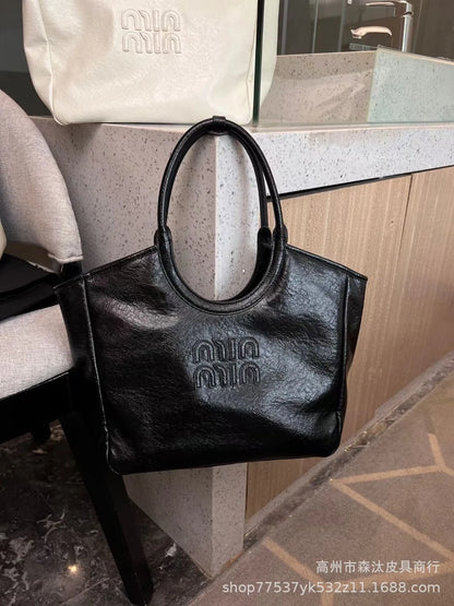 Large capacity tote cabbage basket bag women's high-end leather handbag commuting single shoulder crossbody bag