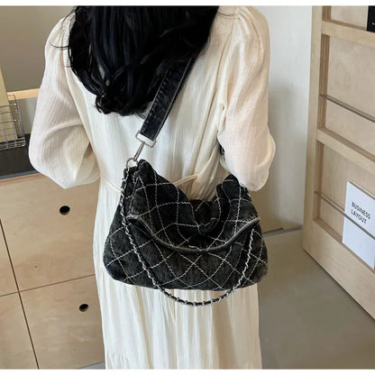 Leisure Cowboy Butot Women's 2024 Cross border New Lingge Chain Underarm Single Shoulder Crossbody Bag