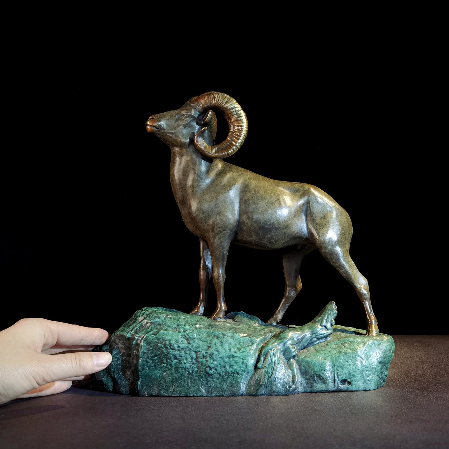 Limited Edition Famous sculptor Auspicious animal Ornament Original bellwether Good luck bronze Sculpture home office Bar ART