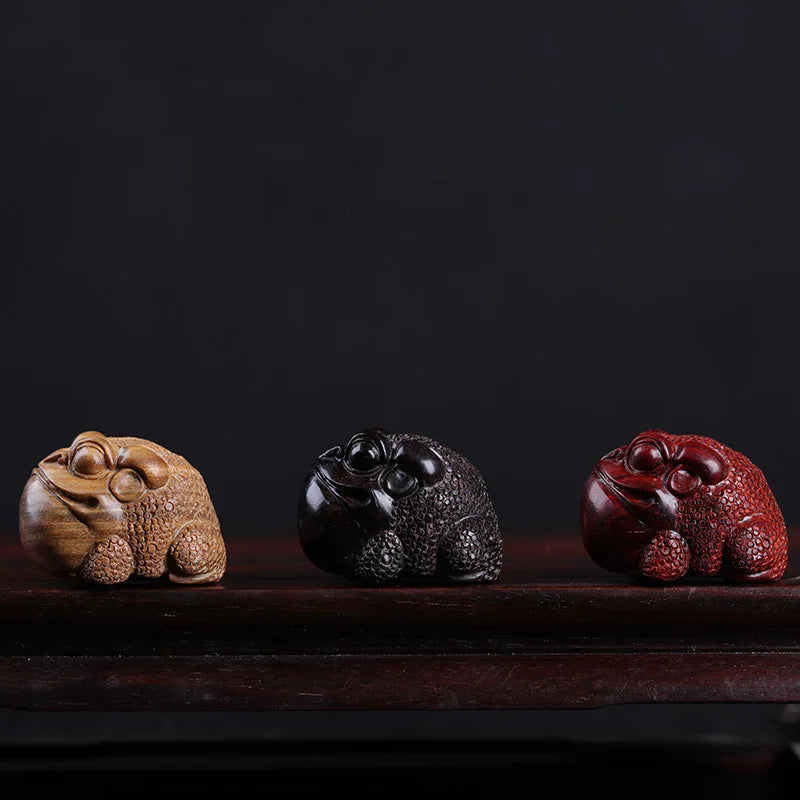 Lobular Rosewood Ebony Green sandalwood toad Real Wood Office Decoration Feng Shui Wood Statue Wood Sculpture Animal Sculpture