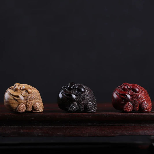 Lobular Rosewood Ebony Green sandalwood toad Real Wood Office Decoration Feng Shui Wood Statue Wood Sculpture Animal Sculpture