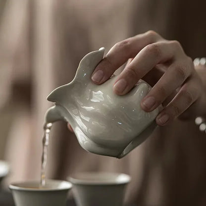 Lotus Fun Pitcher Ceramic Household Creative Tea Tea Pot Fair Mug Kung Fu Tea Utensils Tea Pitcher Gong Dao Bei Tea Infuser