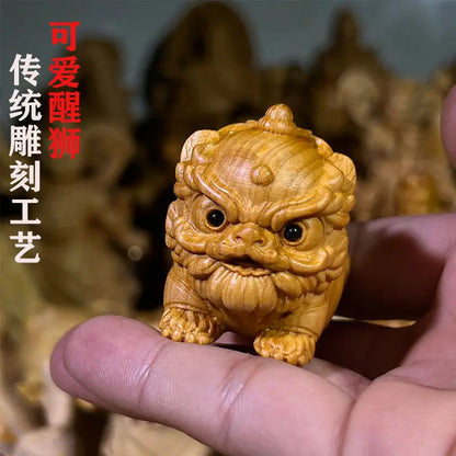 Lucky Beast Awakens Lion Cliff, Cypress Wood Carving, Meets Financial Demands, Gifts Gifts for Living Room, Desktop,  Mascot