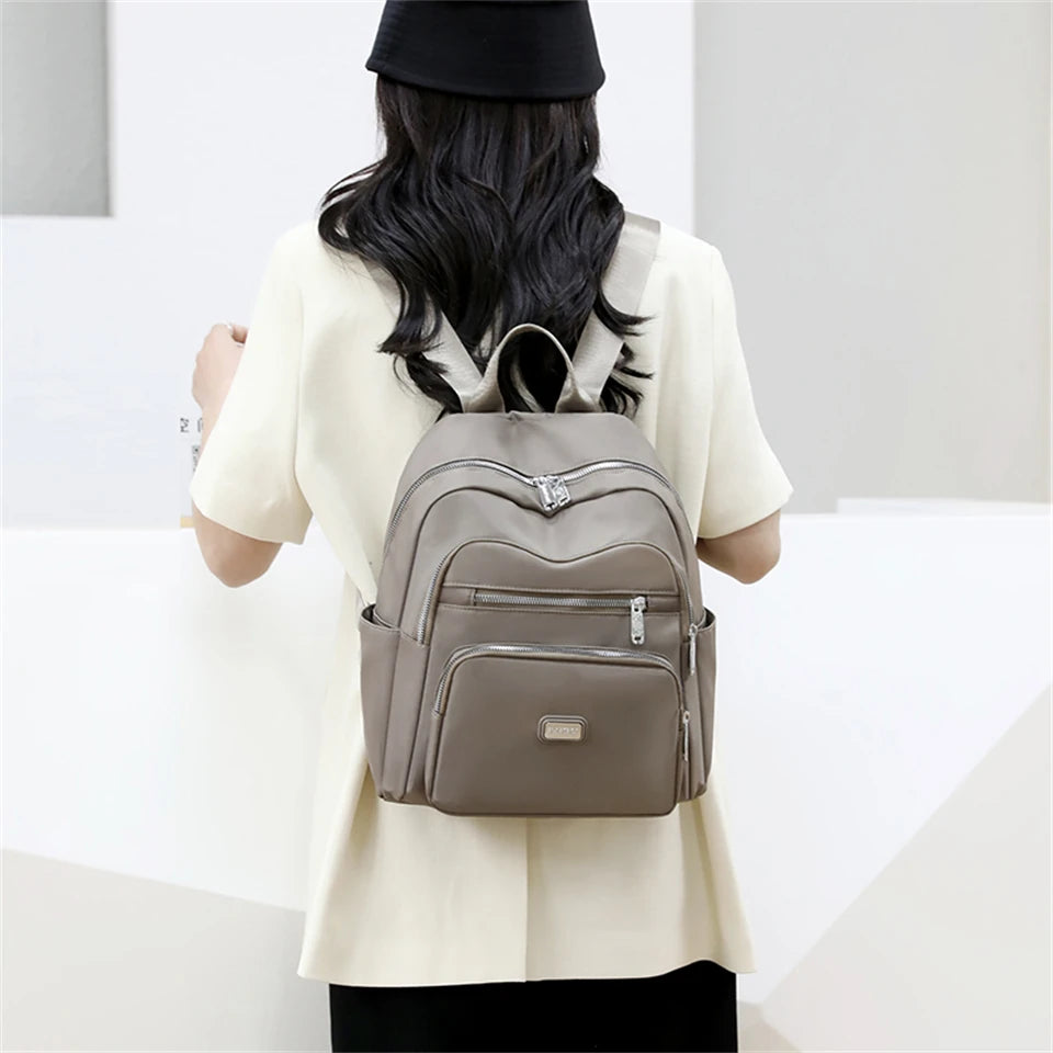 Luxury Designer Nylon Women Backpacks 2023 Fashion Classic Style School Bags for Girls New Travel High Capacity Bookbags Sac
