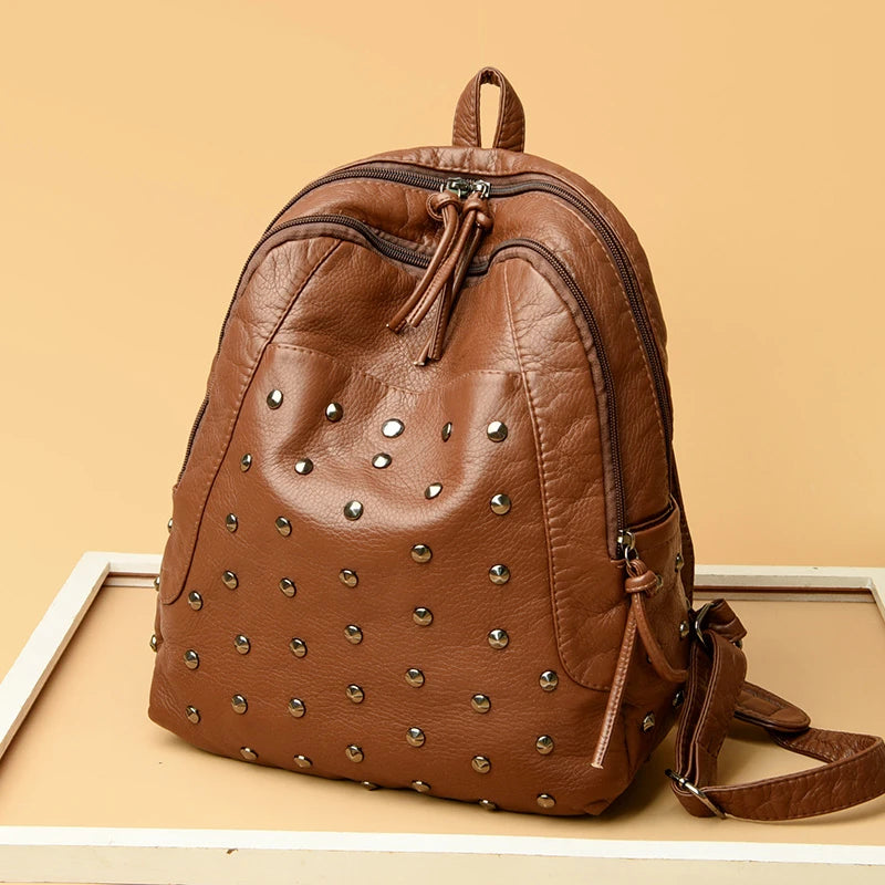 Luxury Soft Leather Large Capacity Women's Backpacks Rivet Design Backpack 2023 High Quality Leather Backpack Women Shoulder Bag