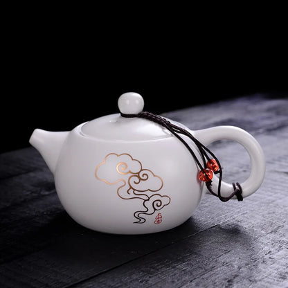 Matte White Ceramic Teapot Creative Chinese Kungfu Teaware Tea Maker 250ml Travel Hand Grip Pot Household Porcelain for Cha