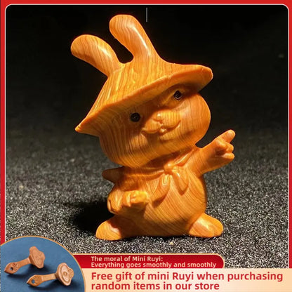 Meaning Good Cute Rabbit Taihang Cliff Cypress Wood Ageing Red Oil High Oil High-density Hand Piece Office Decoration