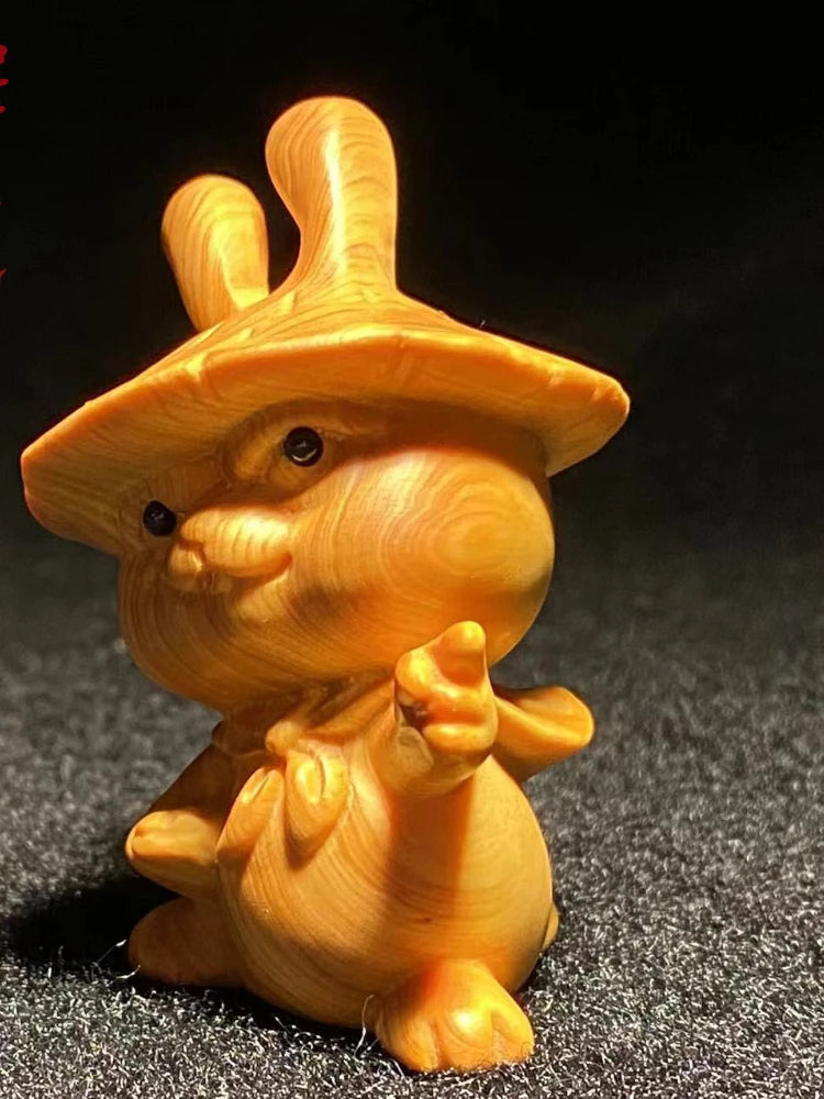 Meaning Good Cute Rabbit Taihang Cliff Cypress Wood Ageing Red Oil High Oil High-density Hand Piece Office Decoration