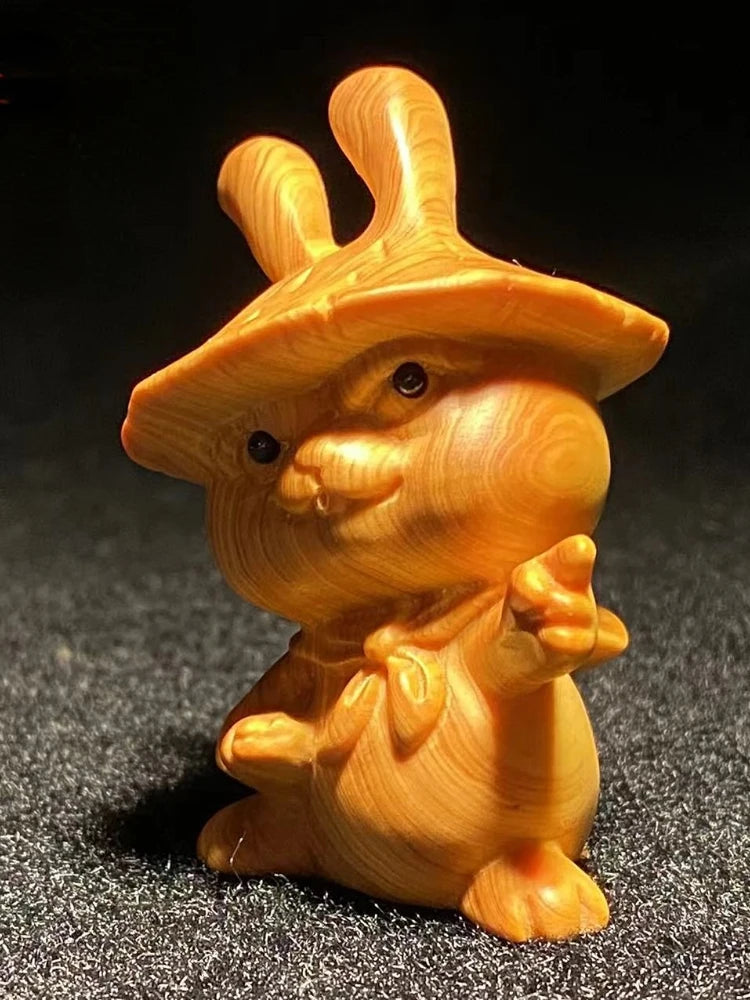 Meaning Good Cute Rabbit Taihang Cliff Cypress Wood Ageing Red Oil High Oil High-density Hand Piece Office Decoration