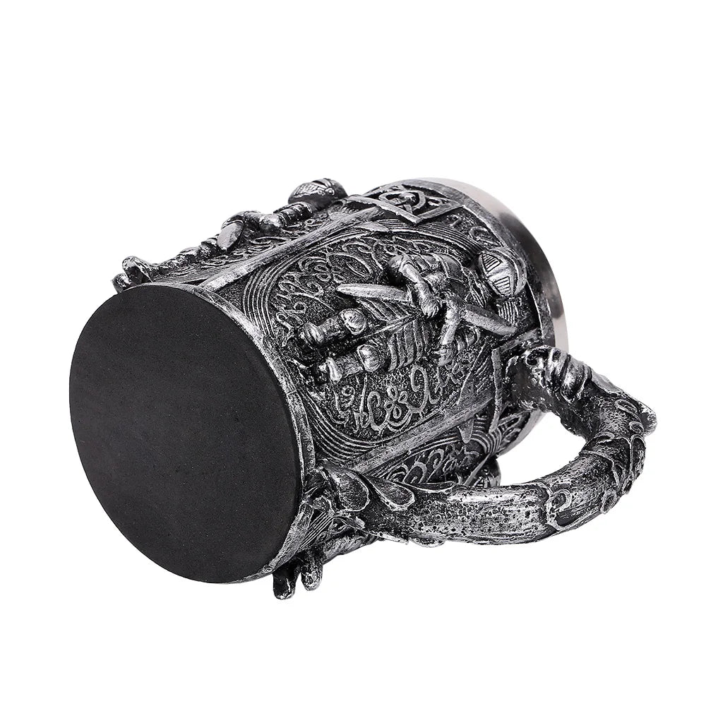 Medieval Warrior Resin Stainless Steel Beer Mug Knight Stein Retro Tankard Creative Coffee Cup Viking Tea Mug Pub Bar Decoration