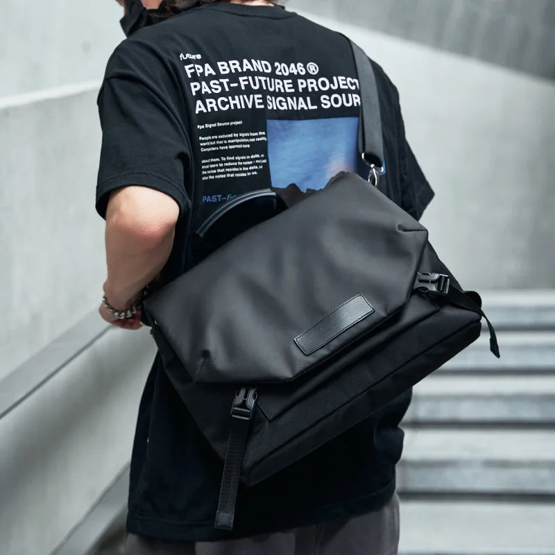Men Messenger Bag Casual Crossbody Shoulder Bag Waterproof High Capacity Fashion Sling Bag Short Trip Crossbody Female Teenage