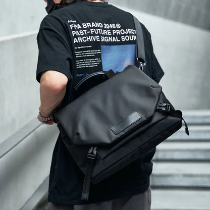 Men Messenger Bag Casual Crossbody Shoulder Bag Waterproof High Capacity Fashion Sling Bag Short Trip Crossbody Female Teenage