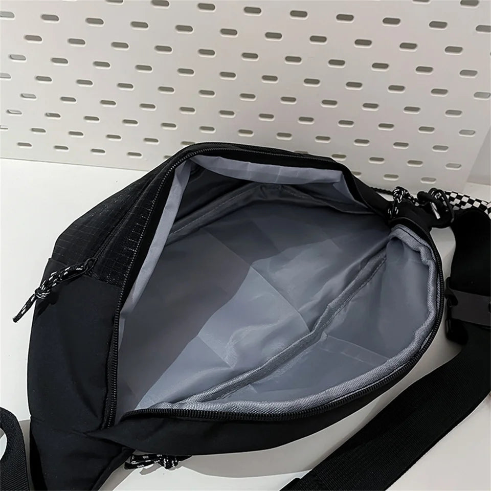 Men's Fashion Versatile Nylon Chest Packs Designer Soft Light Waterproof Tooling Wind Man Leisure Waist Packs Trend Shoulder Bag