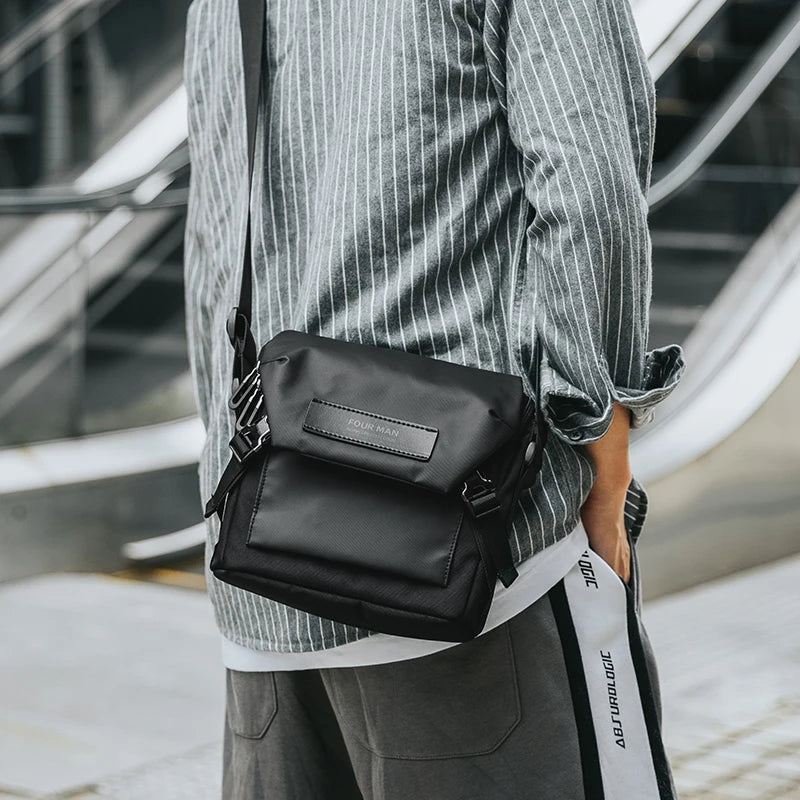 Men's Shoulder Bag Anti-theft Waterproof Casual Short Trip Chest Pack Crossbody Bag 2021 New Designer Hot Sales Sports Bag