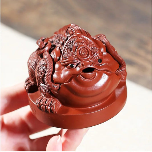 Miniature statue of the  mascot Golden Cicada ，Recruiting wealth, warding off evil spirits,Tea set decoration Home Decoration